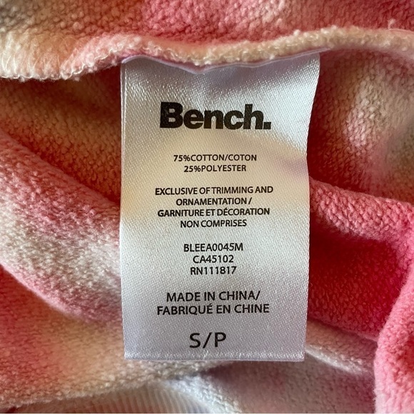 BENCH Pullover Crew Neck Ribbed Sweater Tie Dye Size Small - Picture 8 of 10